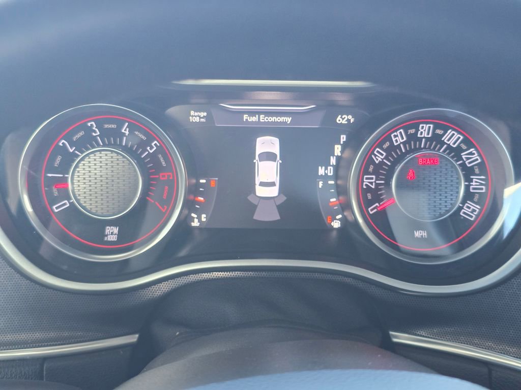 Used 2015 Dodge Challenger R/T Plus image 11