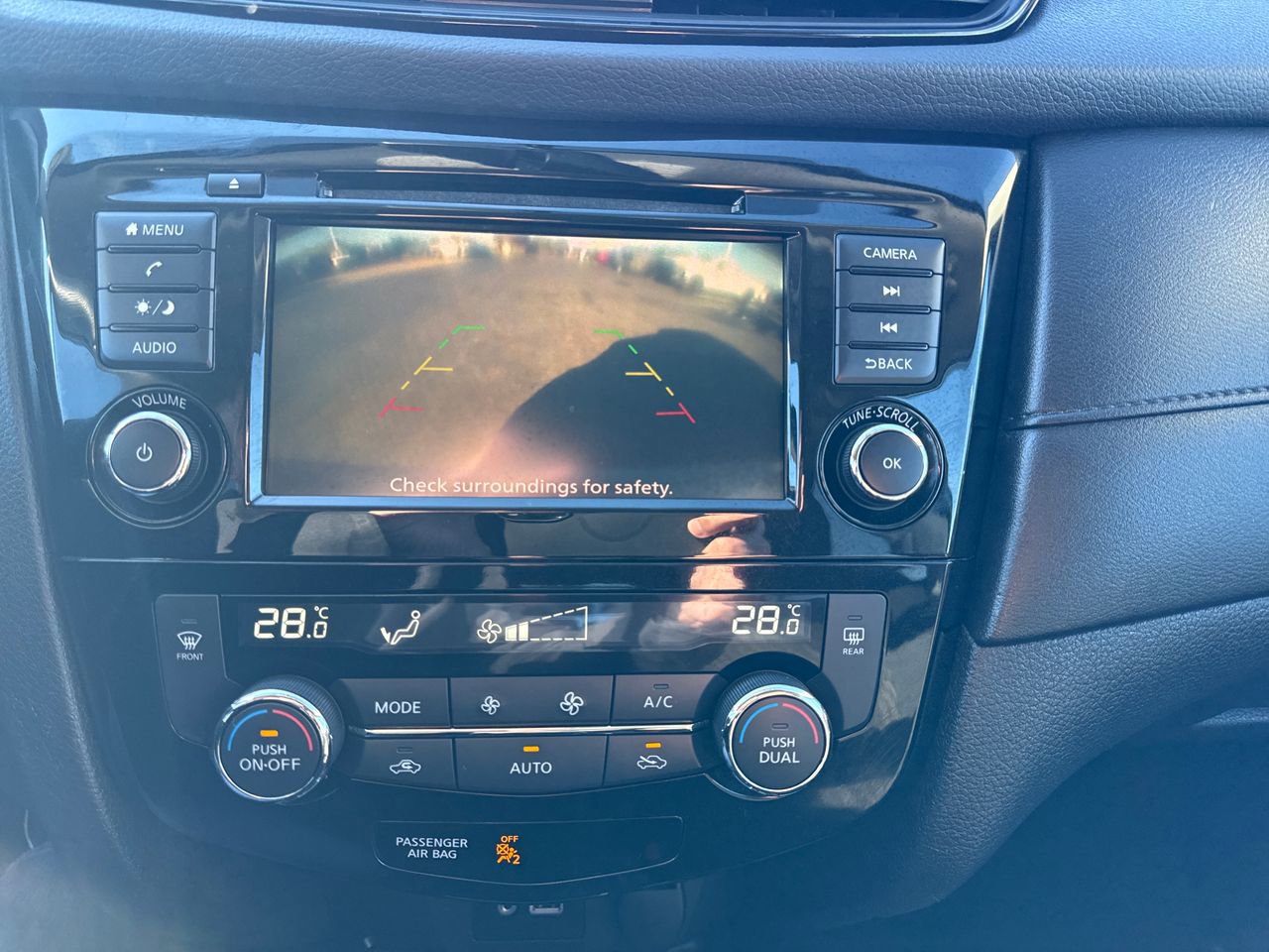 Used 2020 Nissan Rogue SL image 17