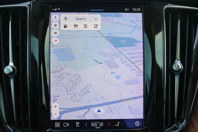 Used 2023 Volvo XC60 B5 Plus w/ Climate Package image 29