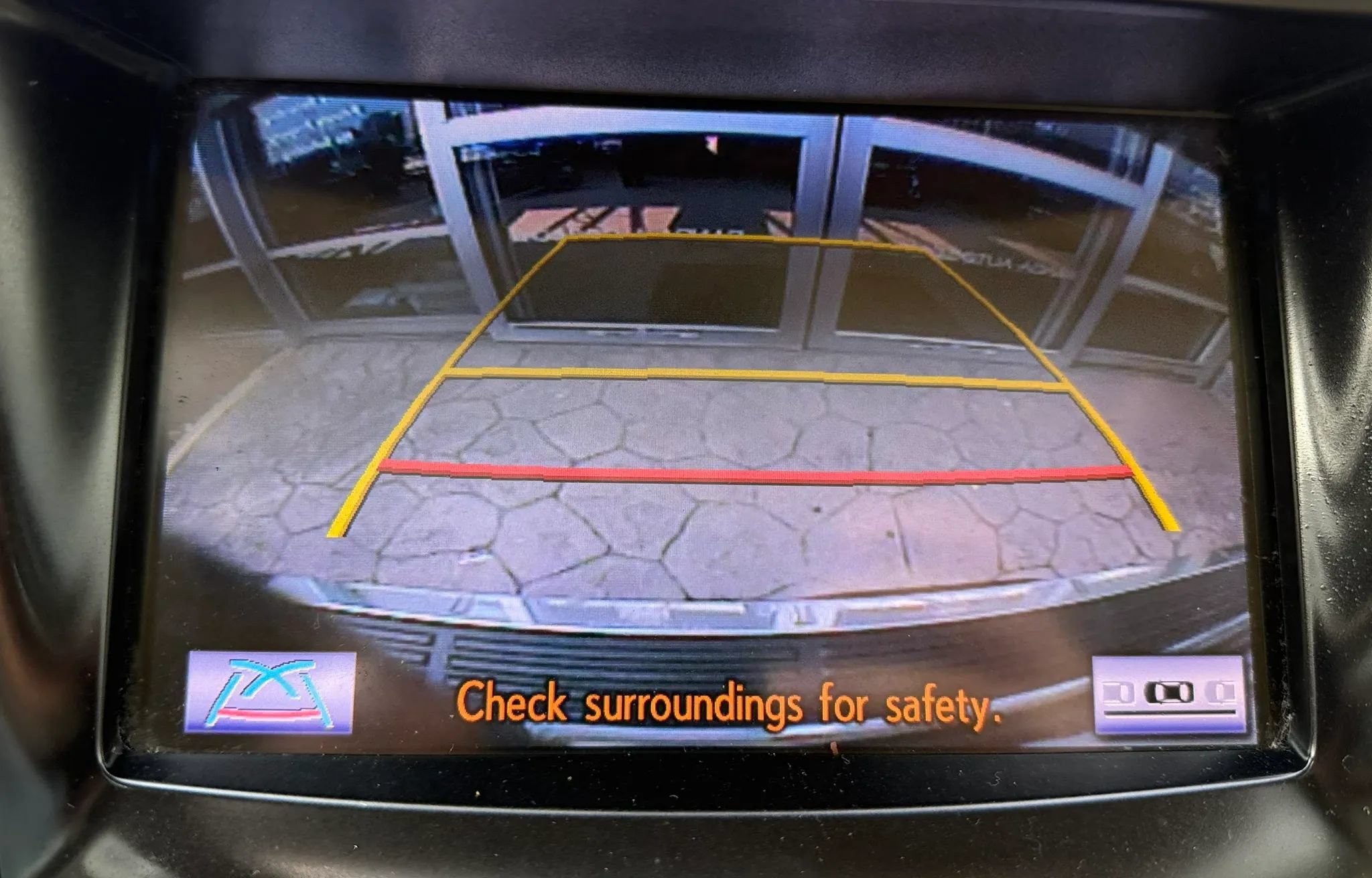 Used 2013 Lexus LX 570 4WD image 20