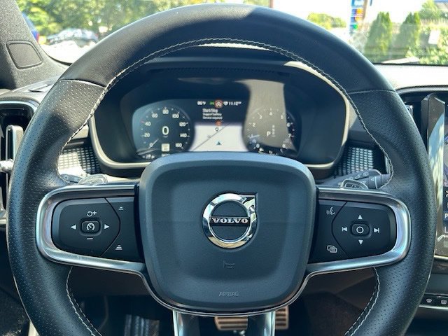 Used 2020 Volvo XC40 T5 R-Design AWD/4WD image 25