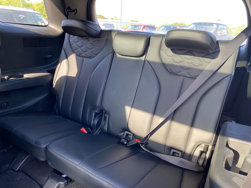 Used 2022 Hyundai Palisade Calligraphy image 18