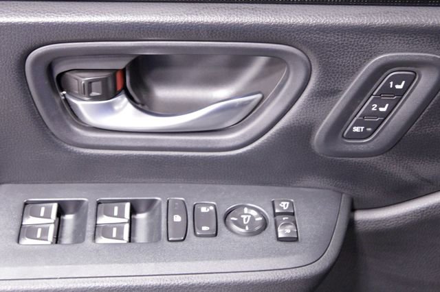 Certified 2024 Honda Pilot Elite image 30