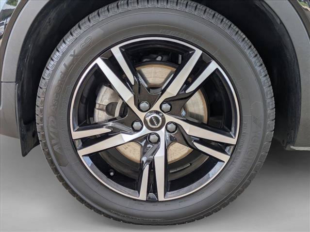 Used 2023 Volvo XC40 B5 Plus w/ Driver Assist Package AWD/4WD image 25