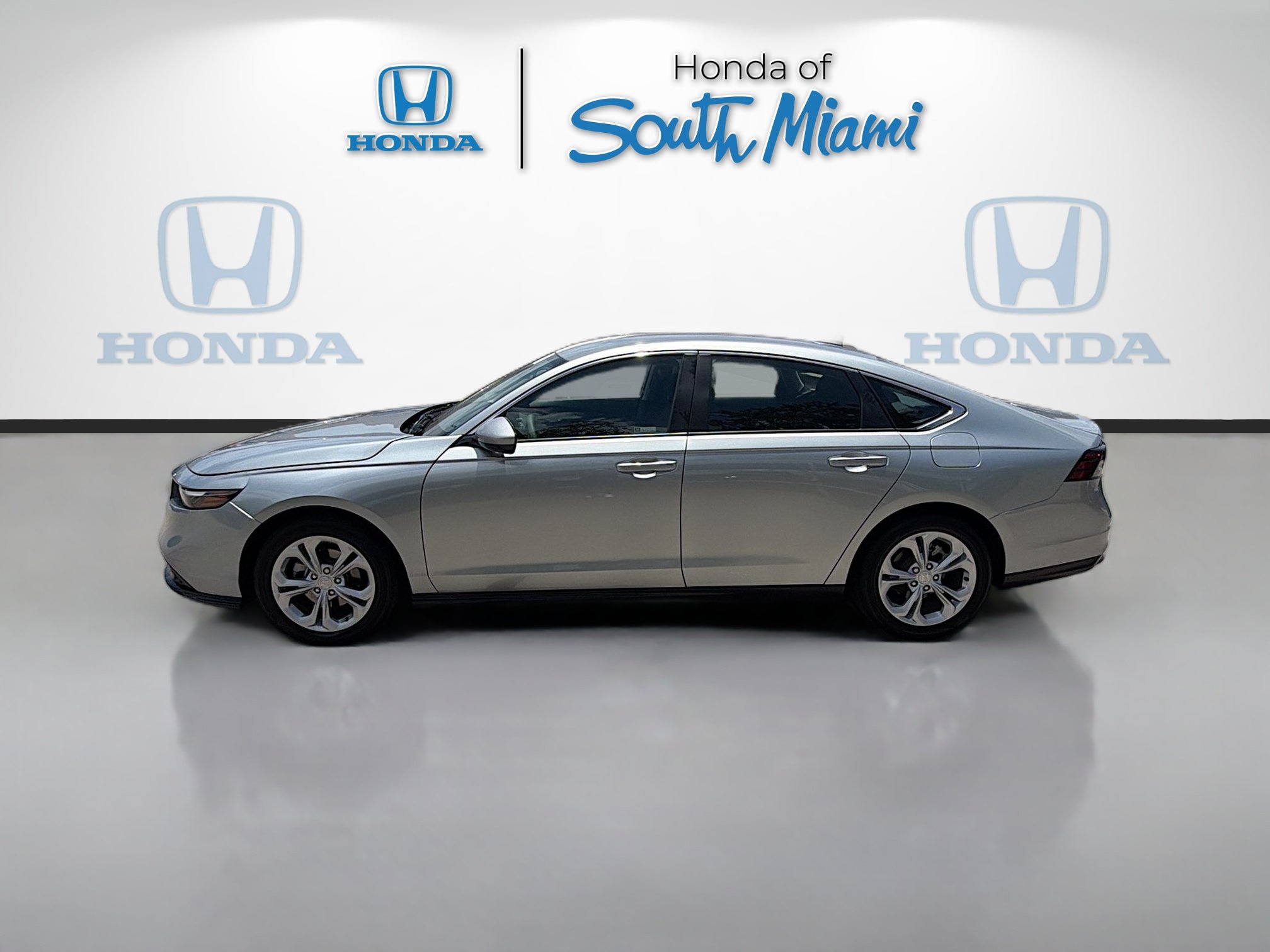 Used 2024 Honda Accord LX image 4
