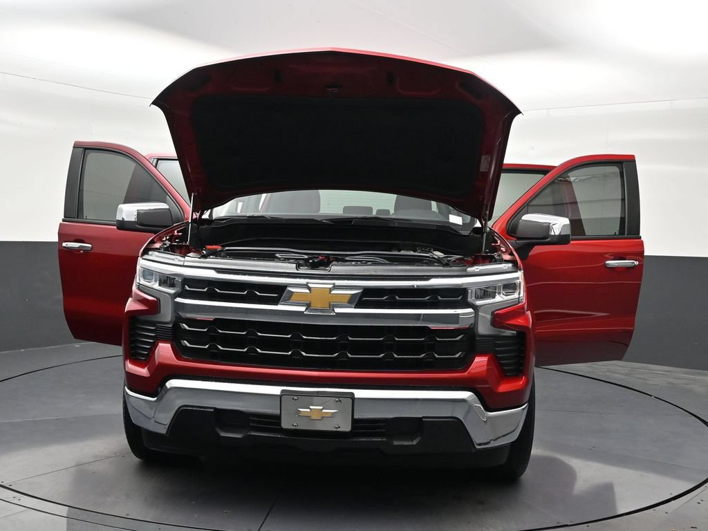 Used 2024 Chevrolet Silverado 1500 LT RWD image 35