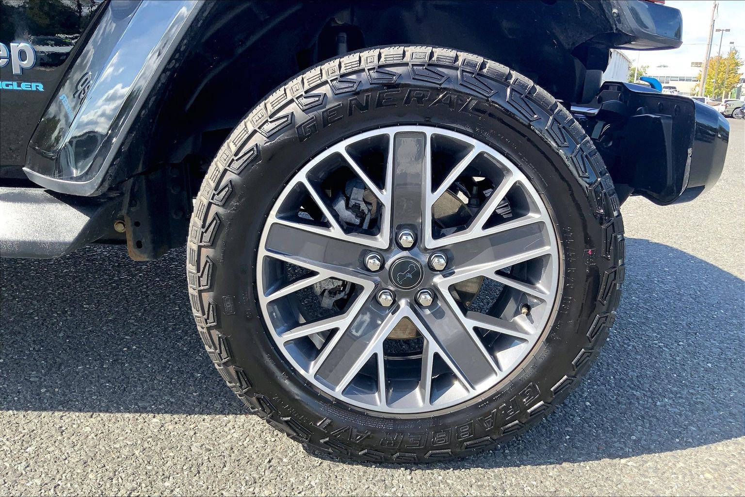 Used 2024 Jeep Wrangler High Altitude AWD/4WD image 10