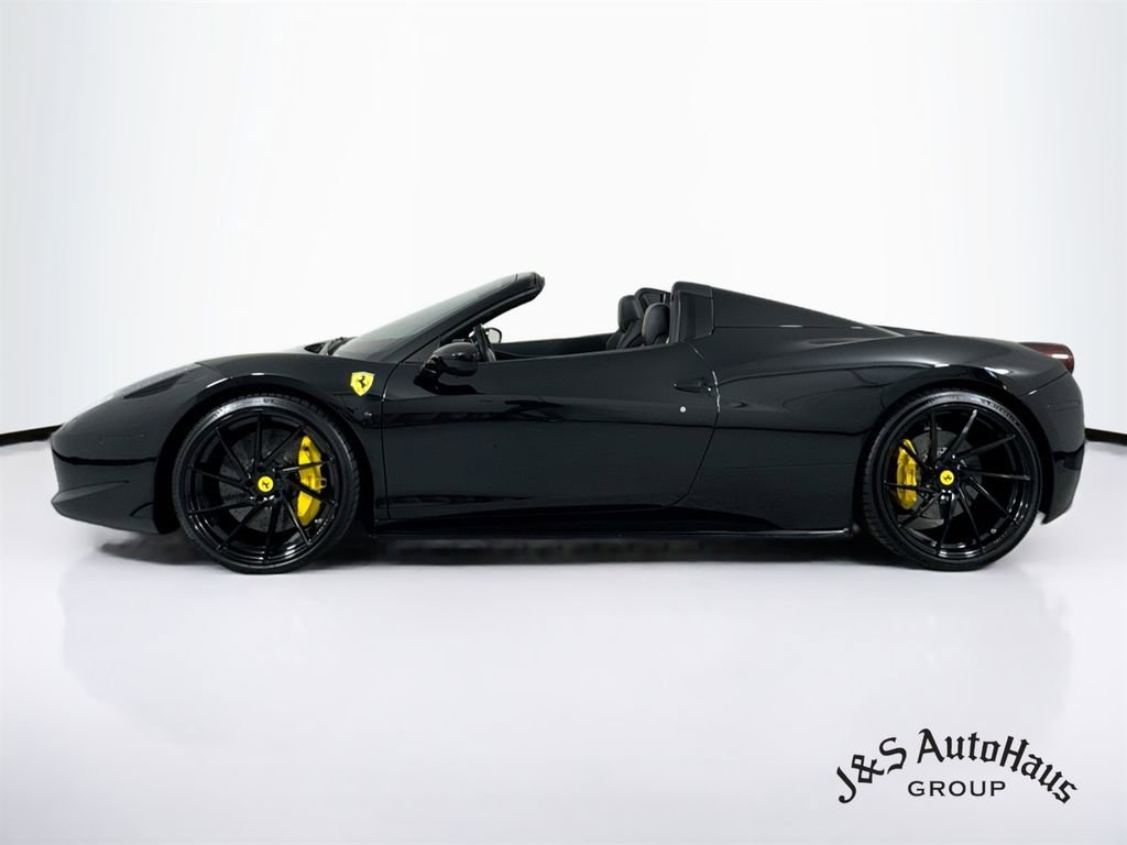 Used 2014 Ferrari 458 Spider RWD image 4