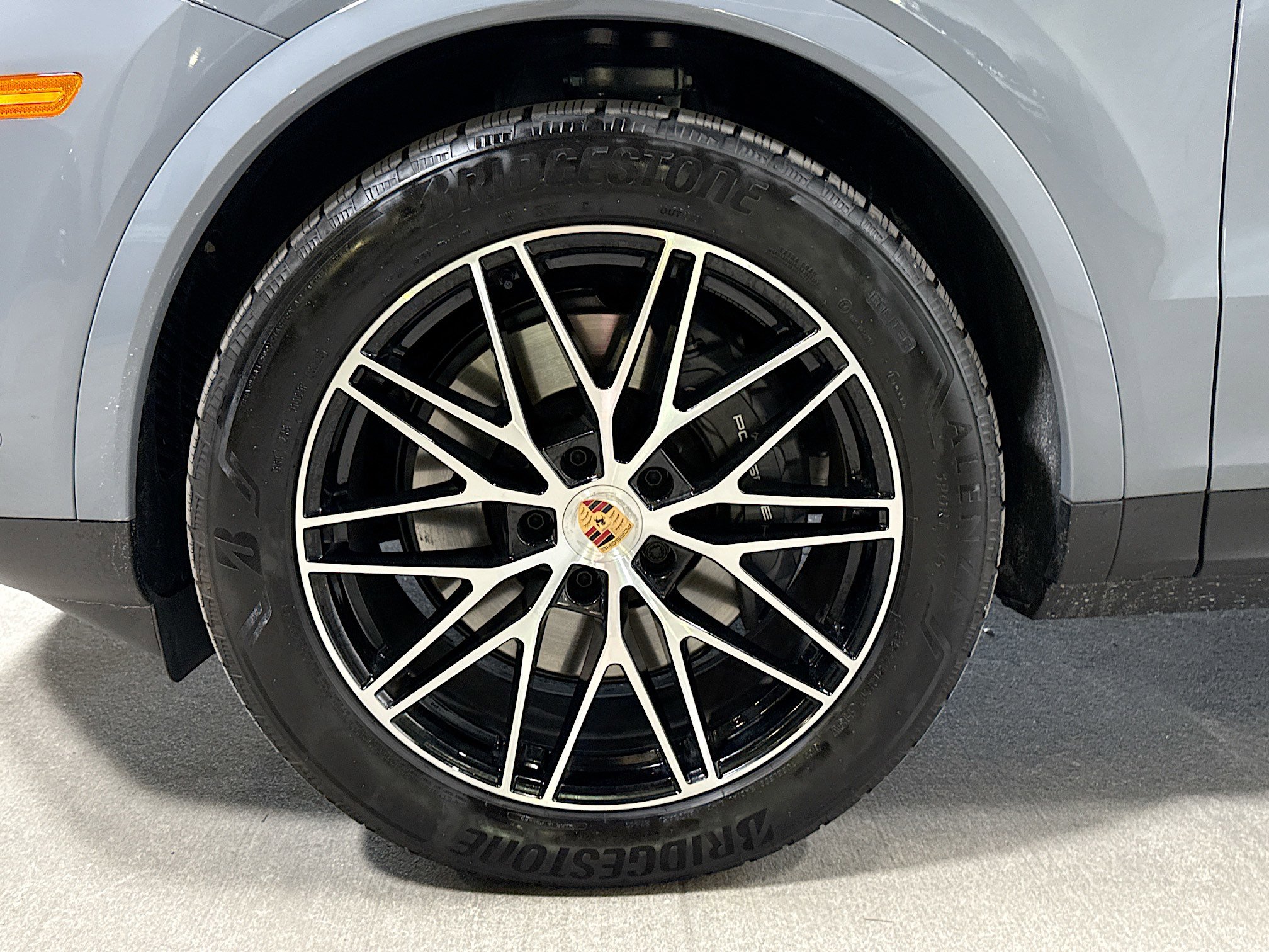 Certified 2026 Porsche Cayenne AWD/4WD image 43