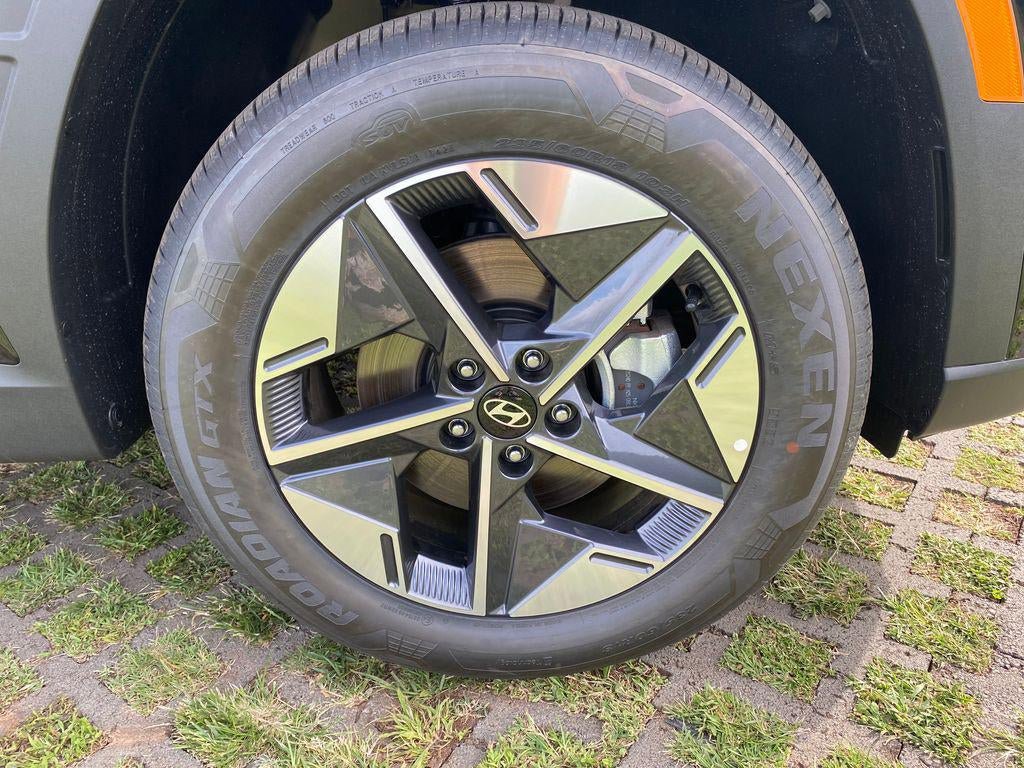 New 2026 Hyundai Tucson SEL w/ Tow & Go Package AWD/4WD image 9