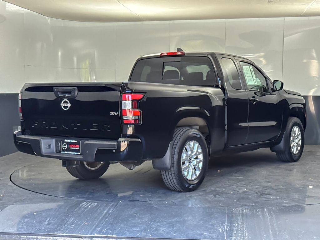 Used 2022 Nissan Frontier SV RWD image 3