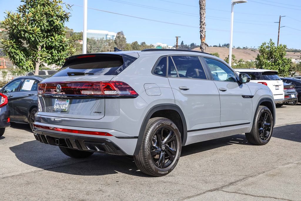 Used 2025 Volkswagen Atlas Cross Sport SEL R-Line AWD/4WD image 6