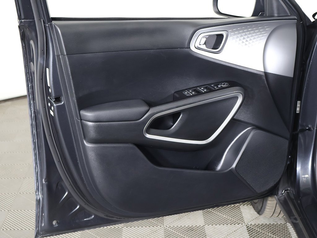 Used 2024 Kia Soul LX w/ Option Group 015 image 21