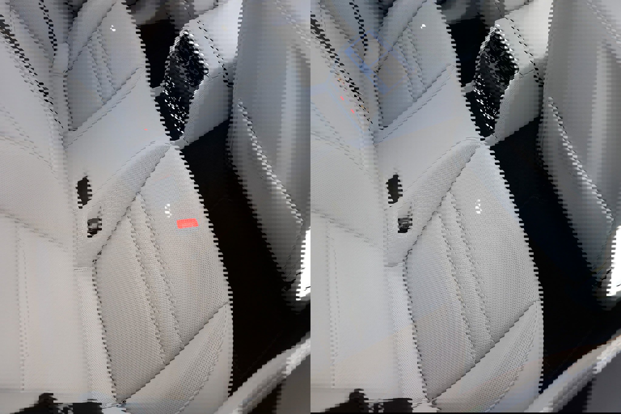 Used 2020 Porsche Panamera image 15