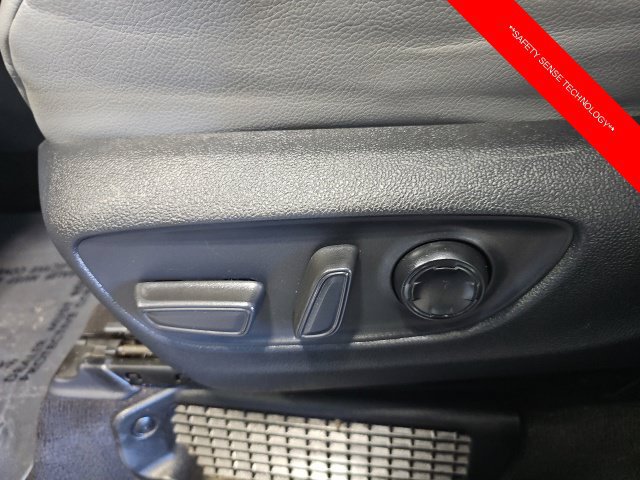 Certified 2023 Toyota Sienna XLE w/ XLE Plus Package AWD/4WD image 17