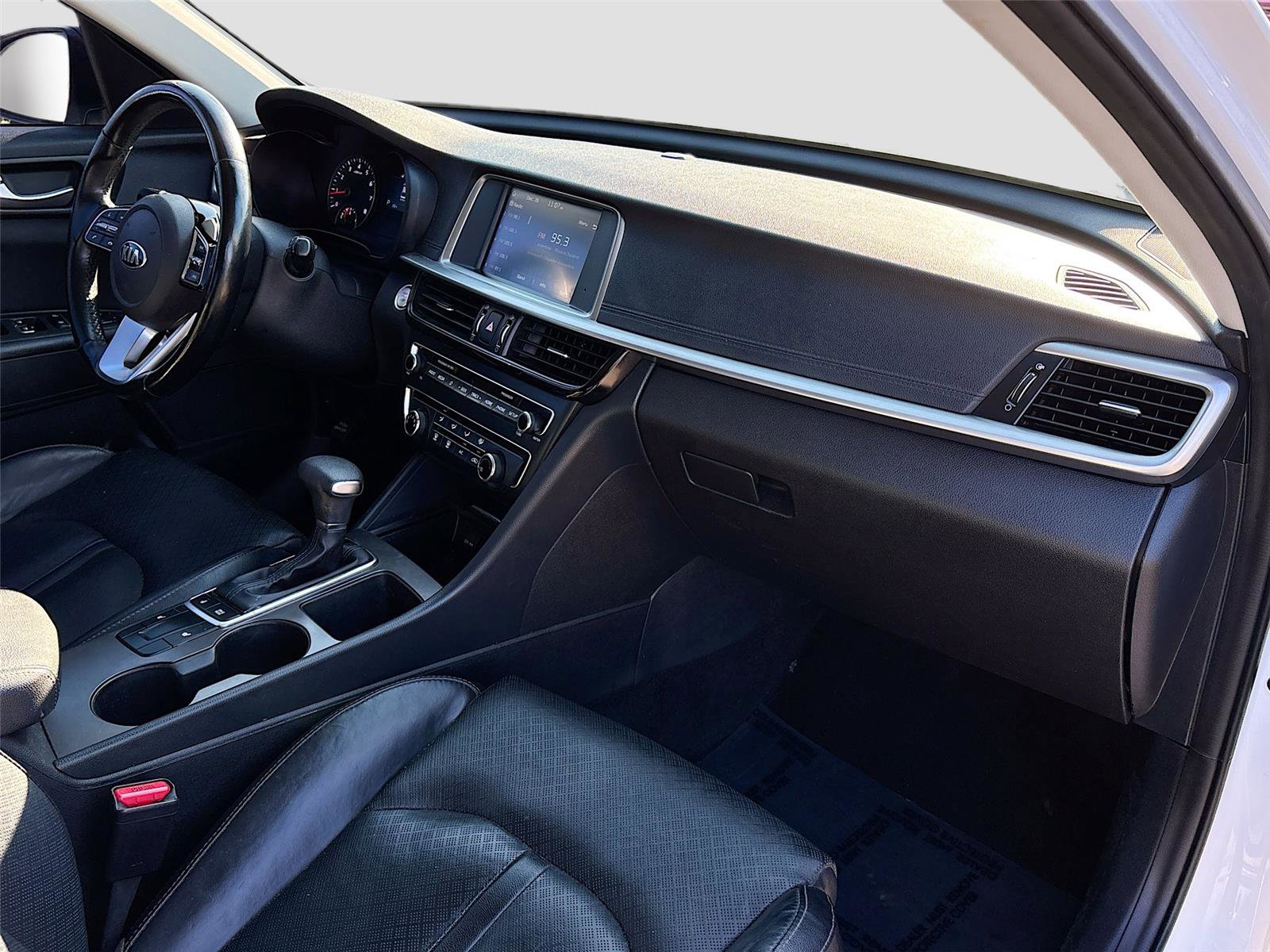 Used 2020 Kia Optima SE image 29