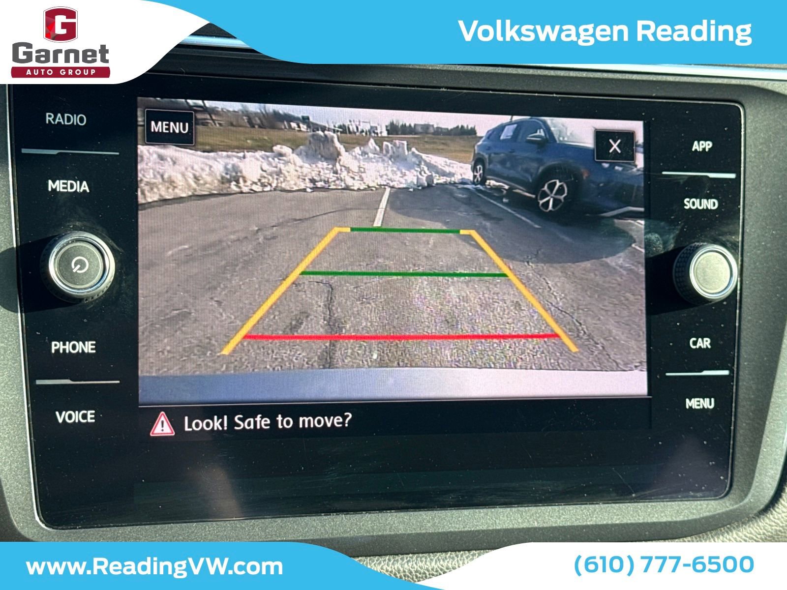 Used 2020 Volkswagen Tiguan SE R-Line image 27