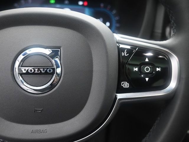 Used 2023 Volvo XC60 B5 Ultimate w/ Protection Package Premier image 14