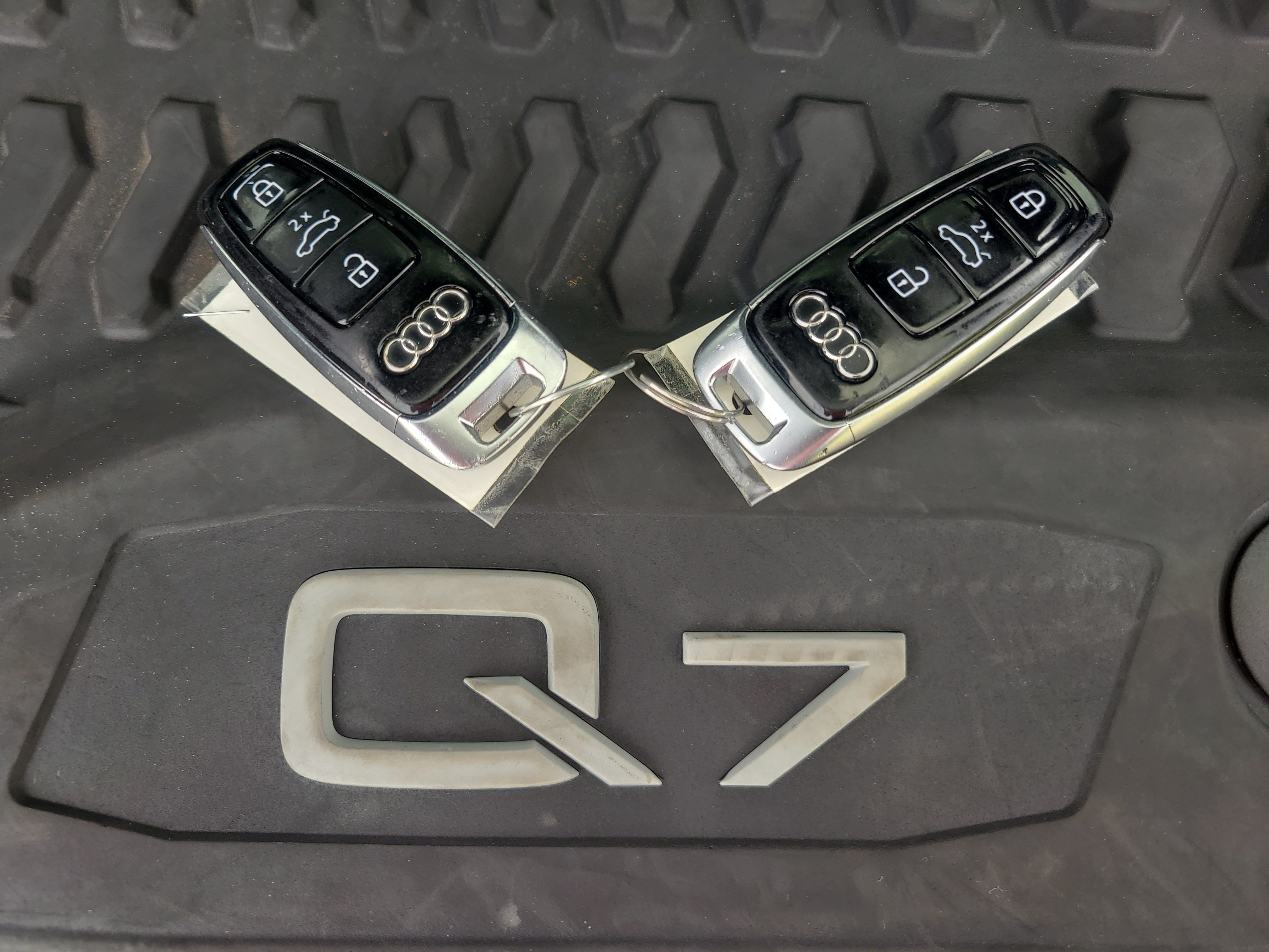 Used 2020 Audi Q7 2.0T Premium AWD/4WD image 32