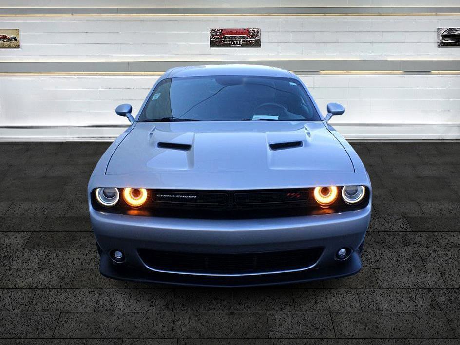 Used 2018 Dodge Challenger R/T Scat Pack w/ Dynamics Package RWD image 2