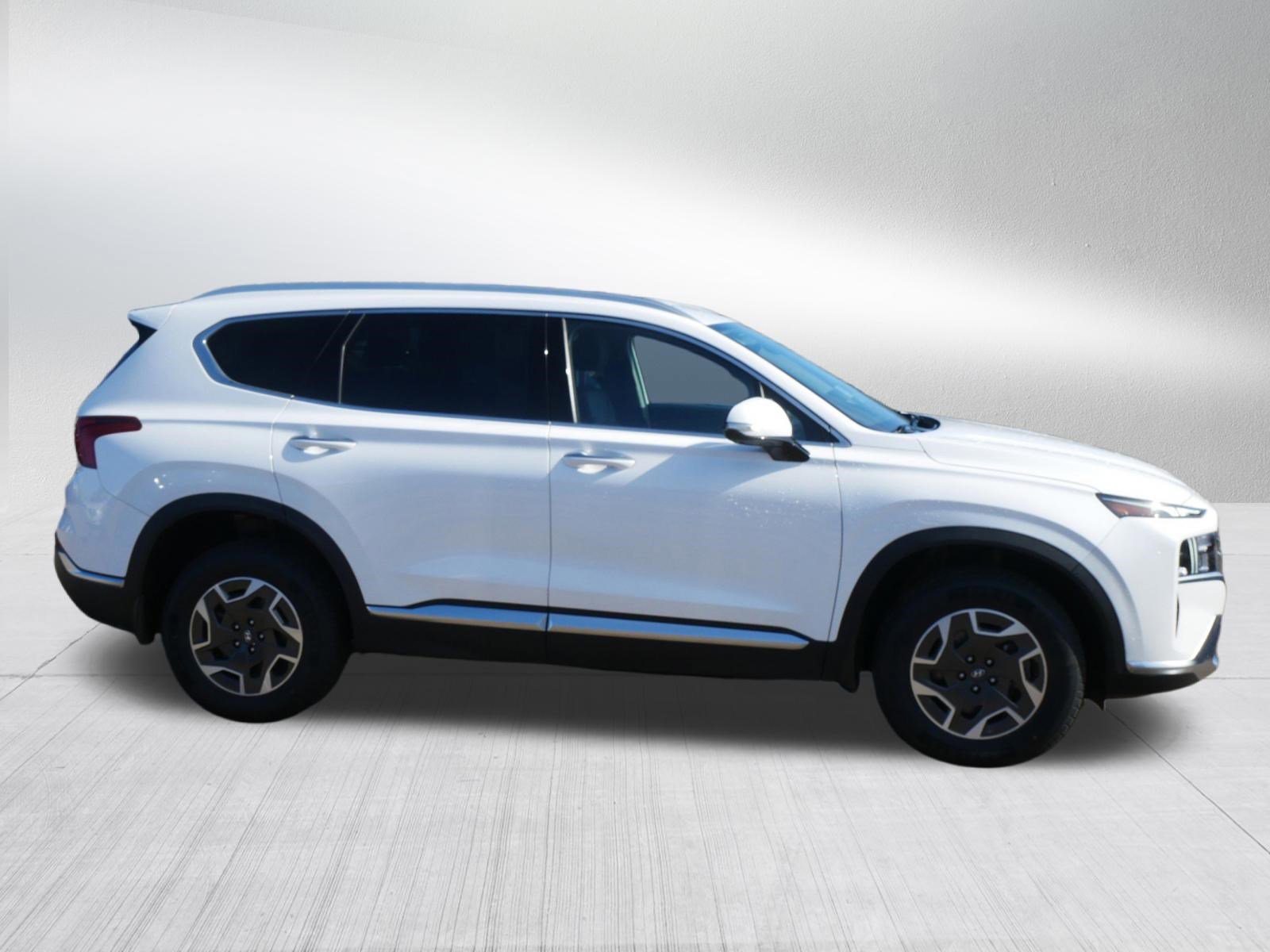 Used 2022 Hyundai Santa Fe Blue image 8
