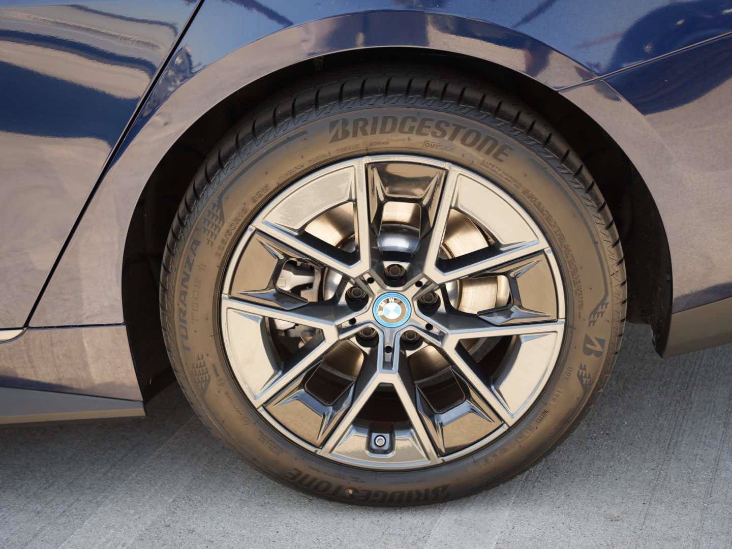 Used 2024 BMW i4 eDrive35 w/ Convenience Package RWD image 6