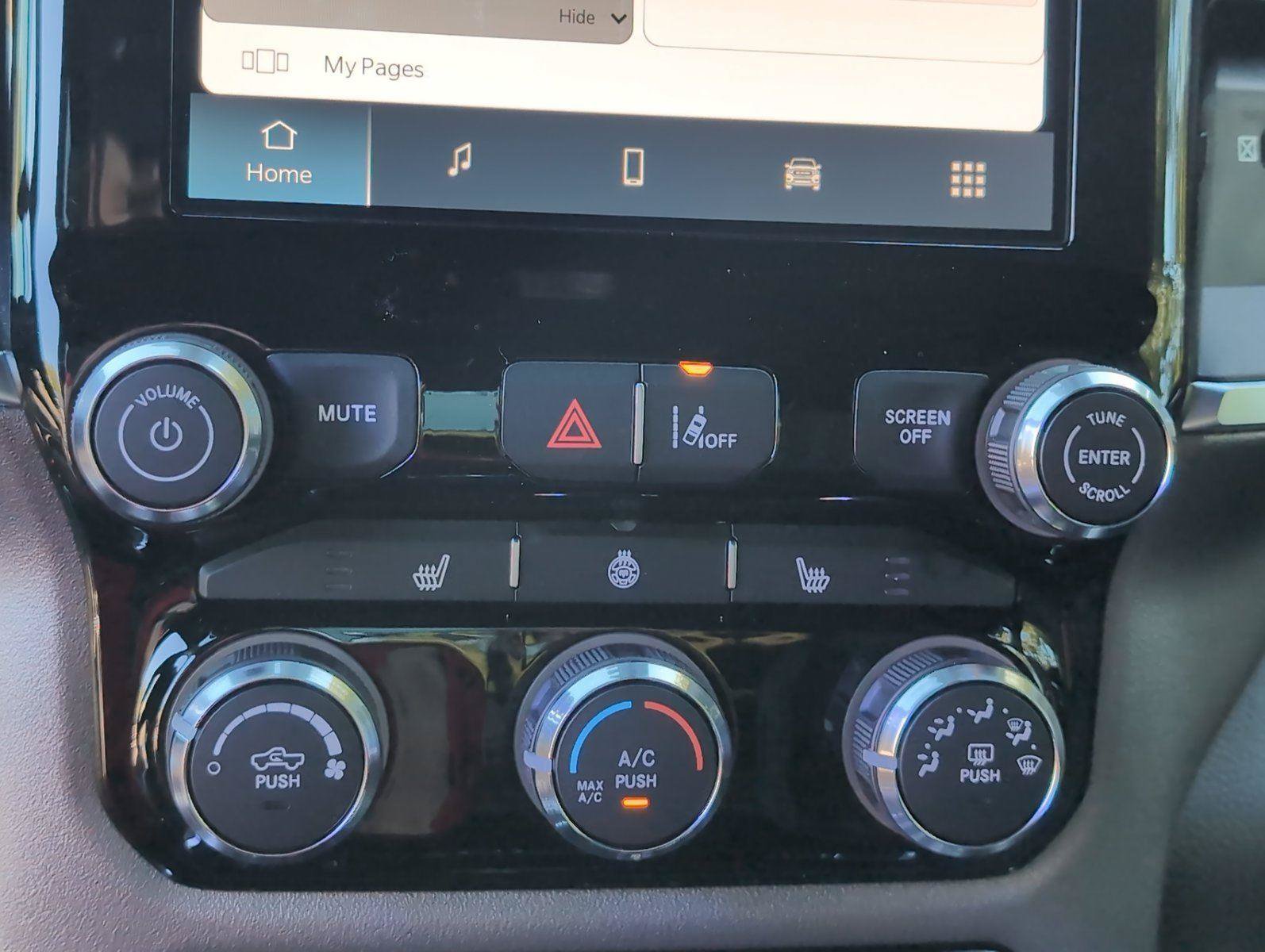 New 2026 RAM 1500 Big Horn AWD/4WD image 16