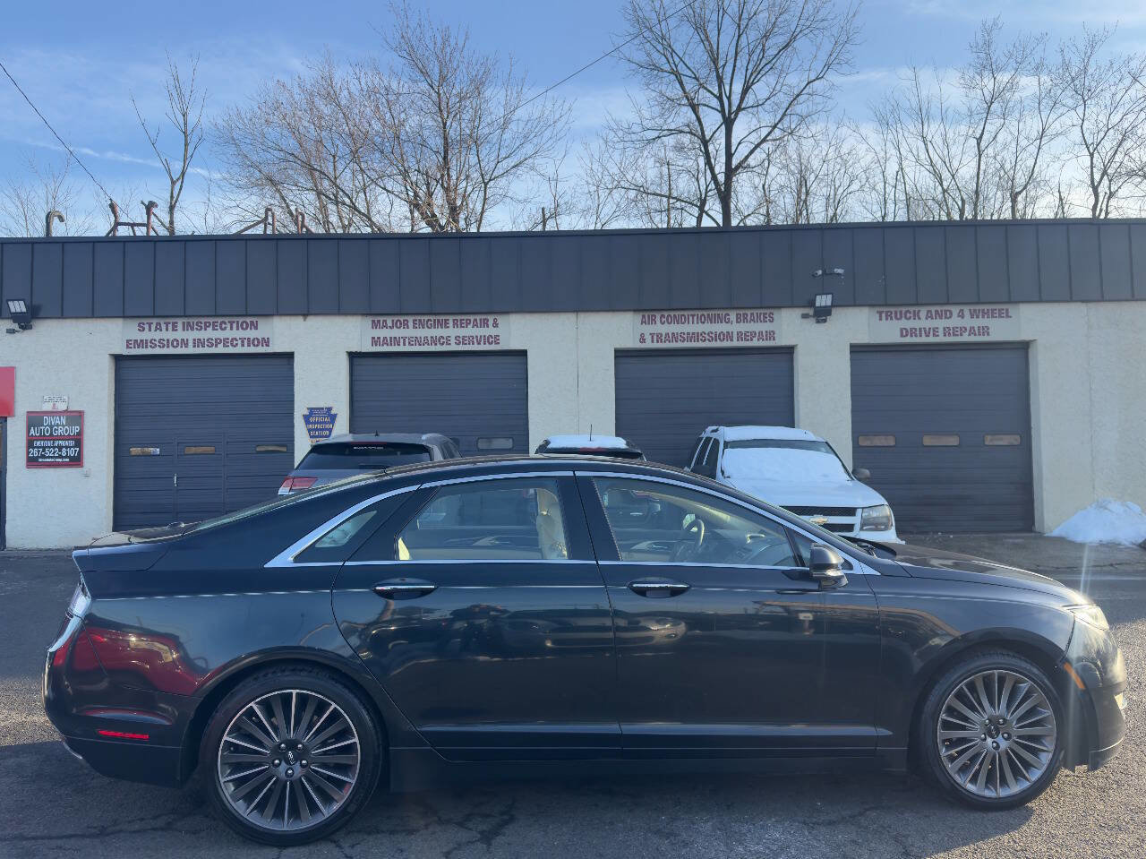 Used 2014 Lincoln MKZ AWD image 7