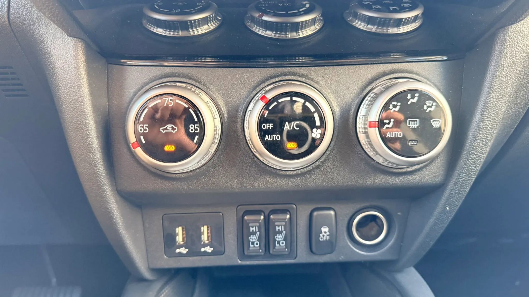 Used 2025 Mitsubishi Outlander Sport SE AWD/4WD image 23