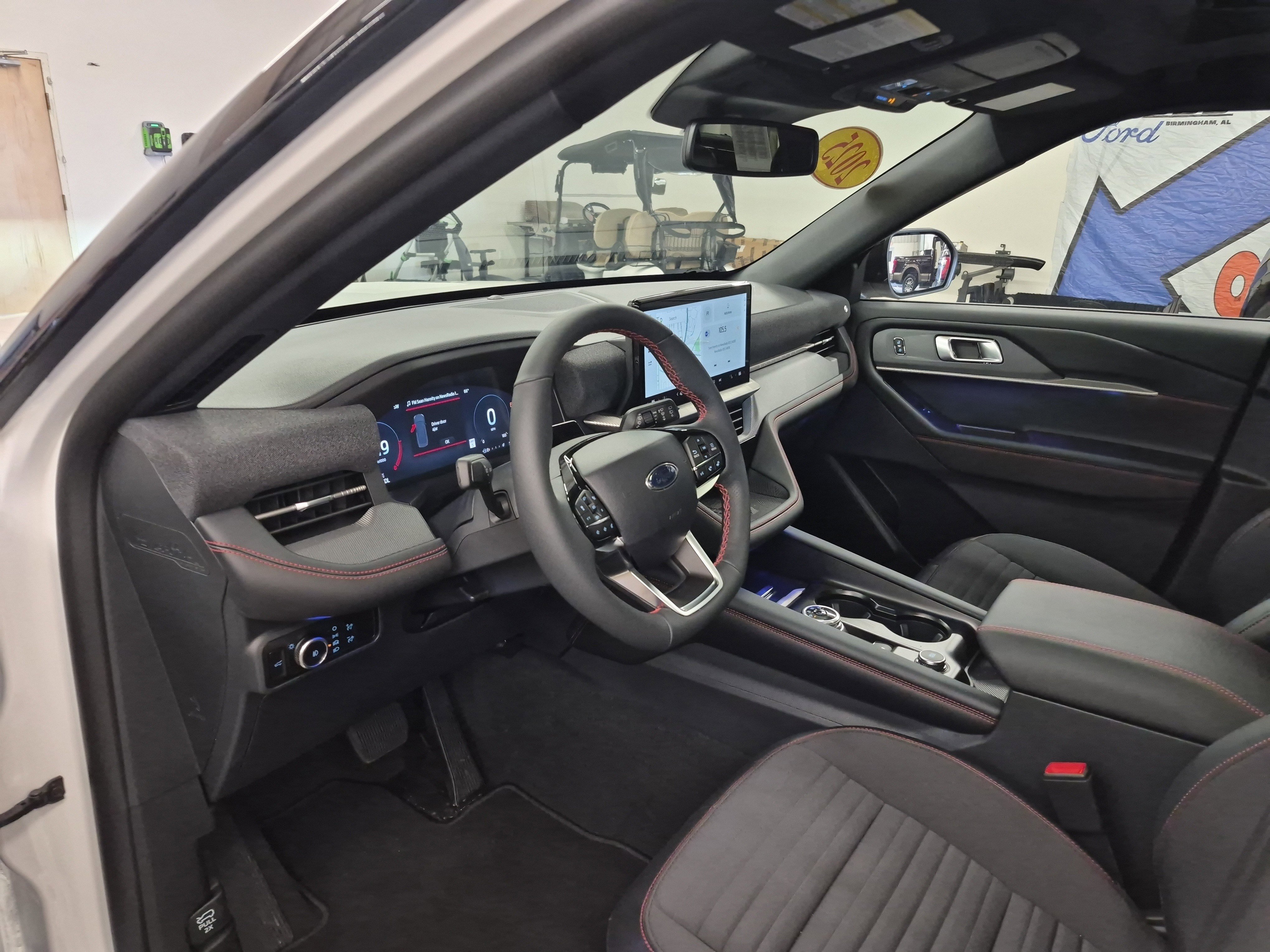 Used 2025 Ford Explorer ST-Line w/ Premium Package AWD/4WD image 15