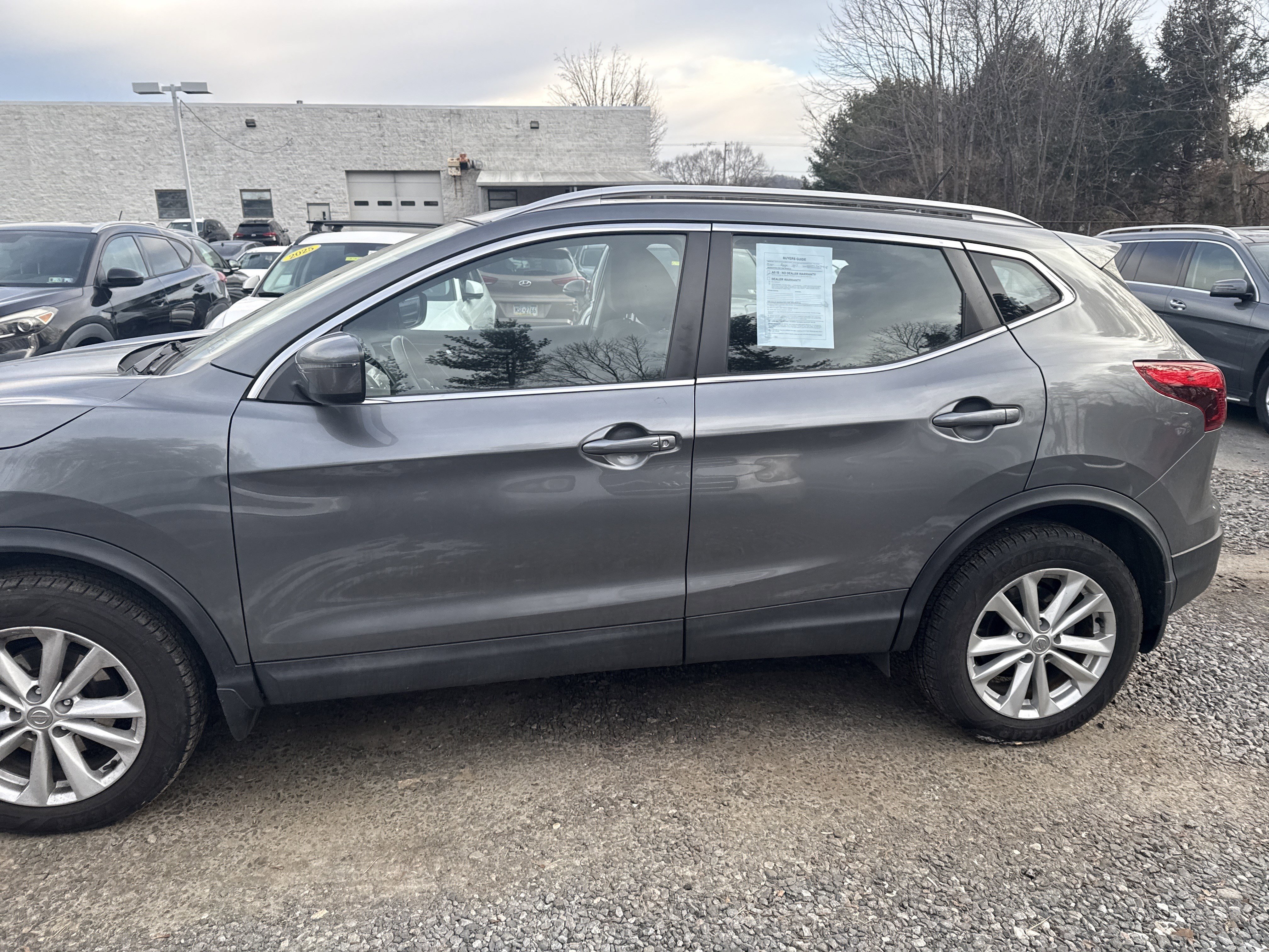 Used 2017 Nissan Rogue Sport SV w/ SV All-Weather Package image 3