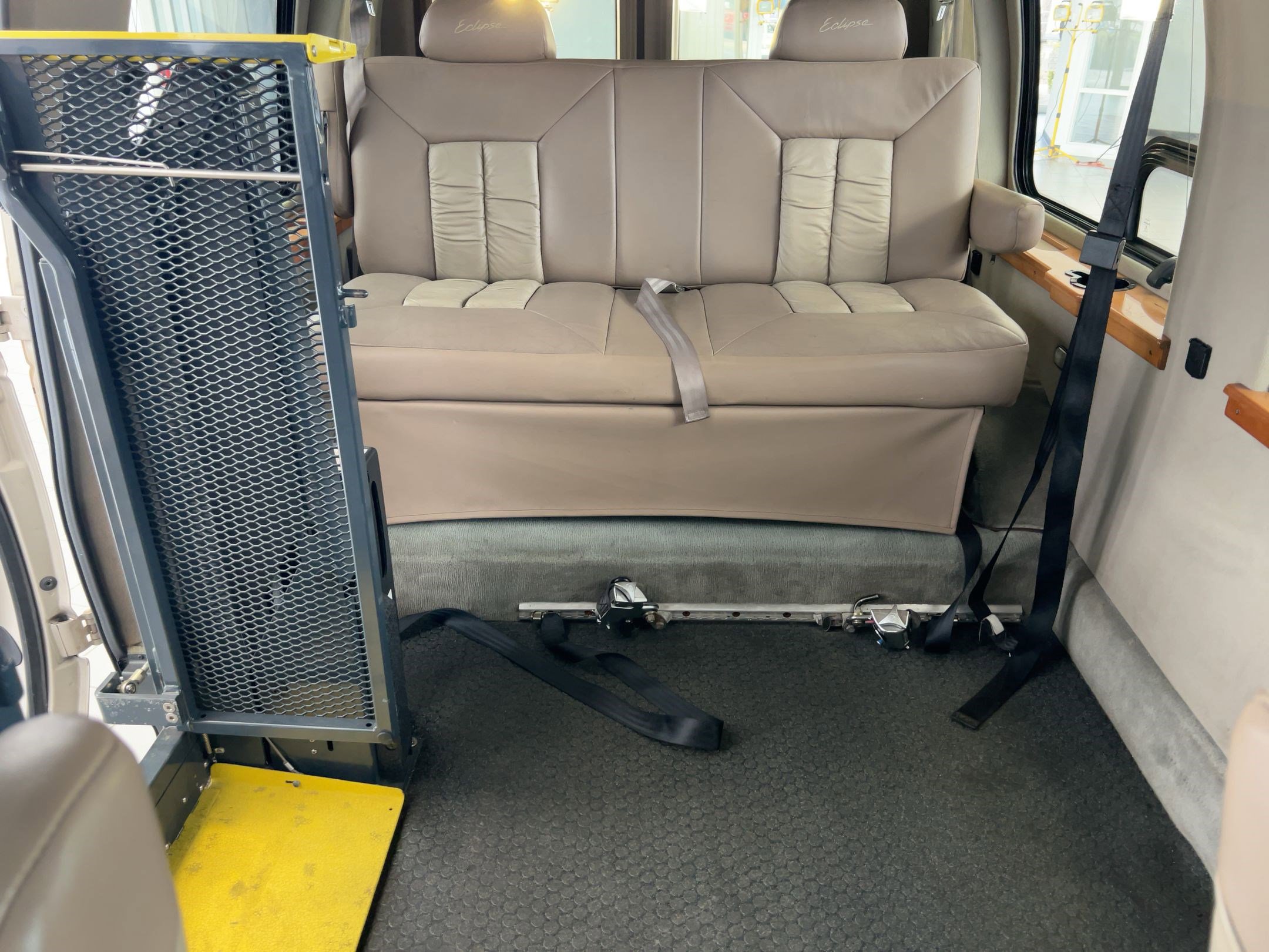 Used 2007 Ford E-150 and Econoline 150 image 28