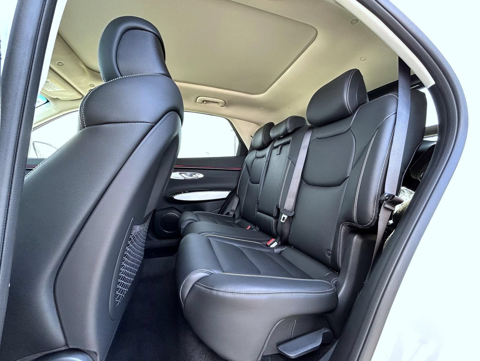 New 2026 Genesis GV70 2.5T Advanced AWD/4WD image 11