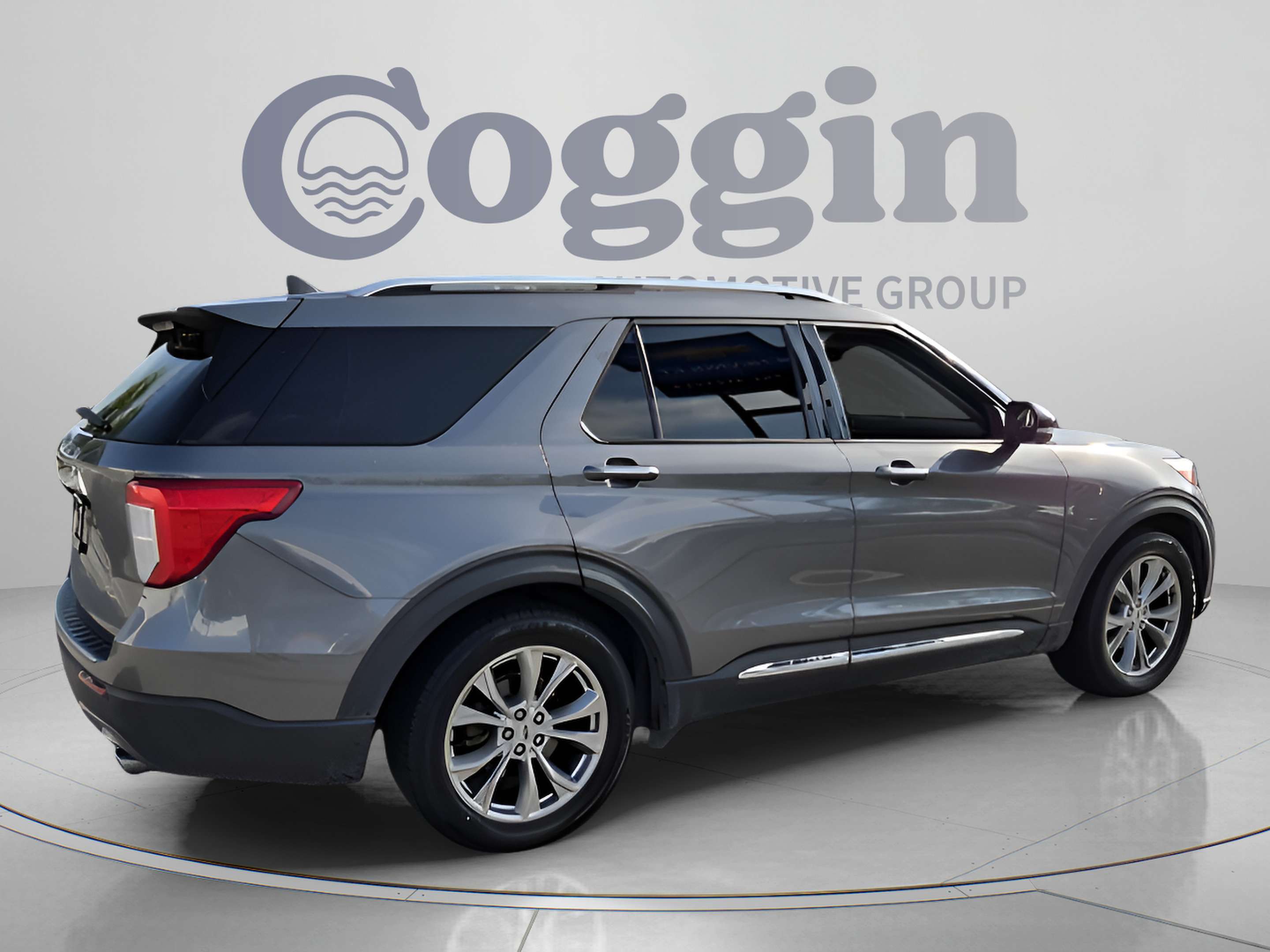 Used 2021 Ford Explorer Limited w/ Equipment Group 301A RWD image 5