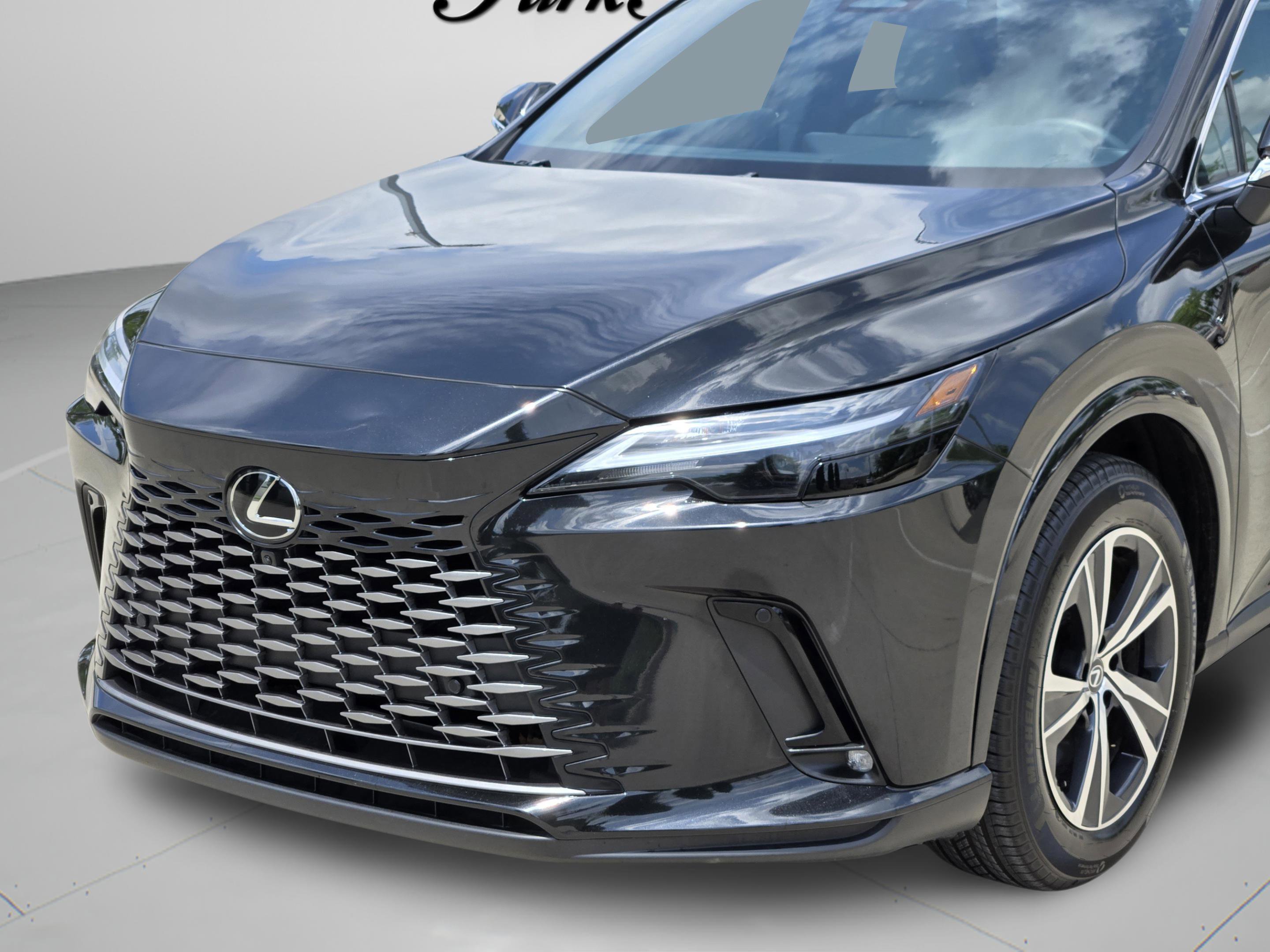 Used 2025 Lexus RX 350 Premium w/ Convenience Package FWD image 31