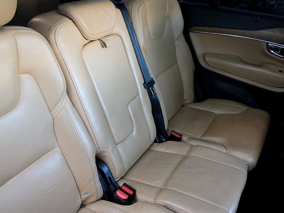 Used 2016 Volvo XC90 T6 image 16