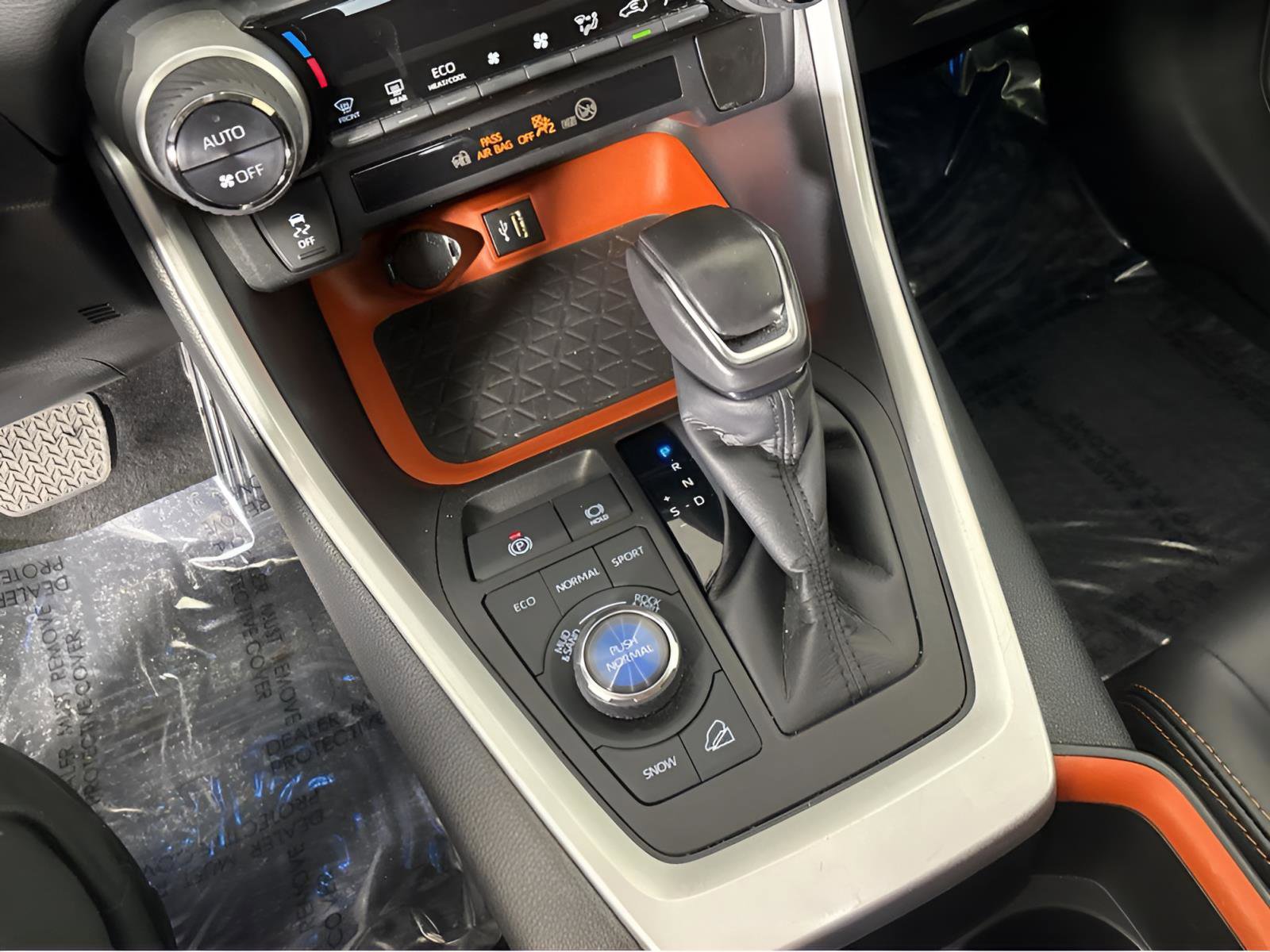 Used 2024 Toyota RAV4 Adventure image 24