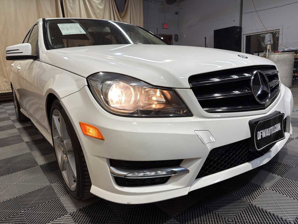 Used 2014 Mercedes-Benz C 250 Sedan w/ 18" AMG 7-Spoke Alloy Package image 6