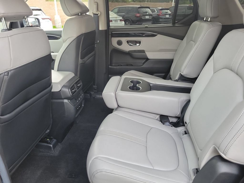 Certified 2024 Honda Pilot EX-L image 13
