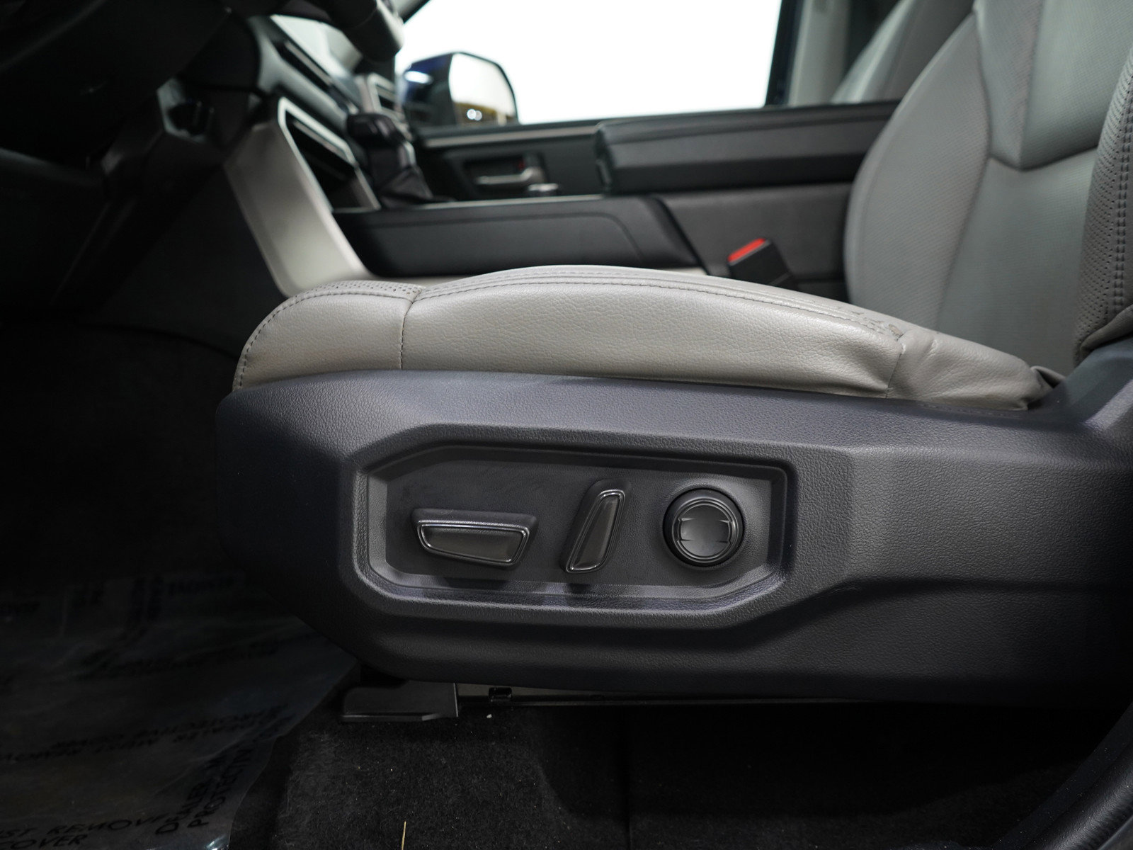 Used 2023 Toyota Tundra SR5 w/ TRD Sport Premium Package AWD/4WD image 22