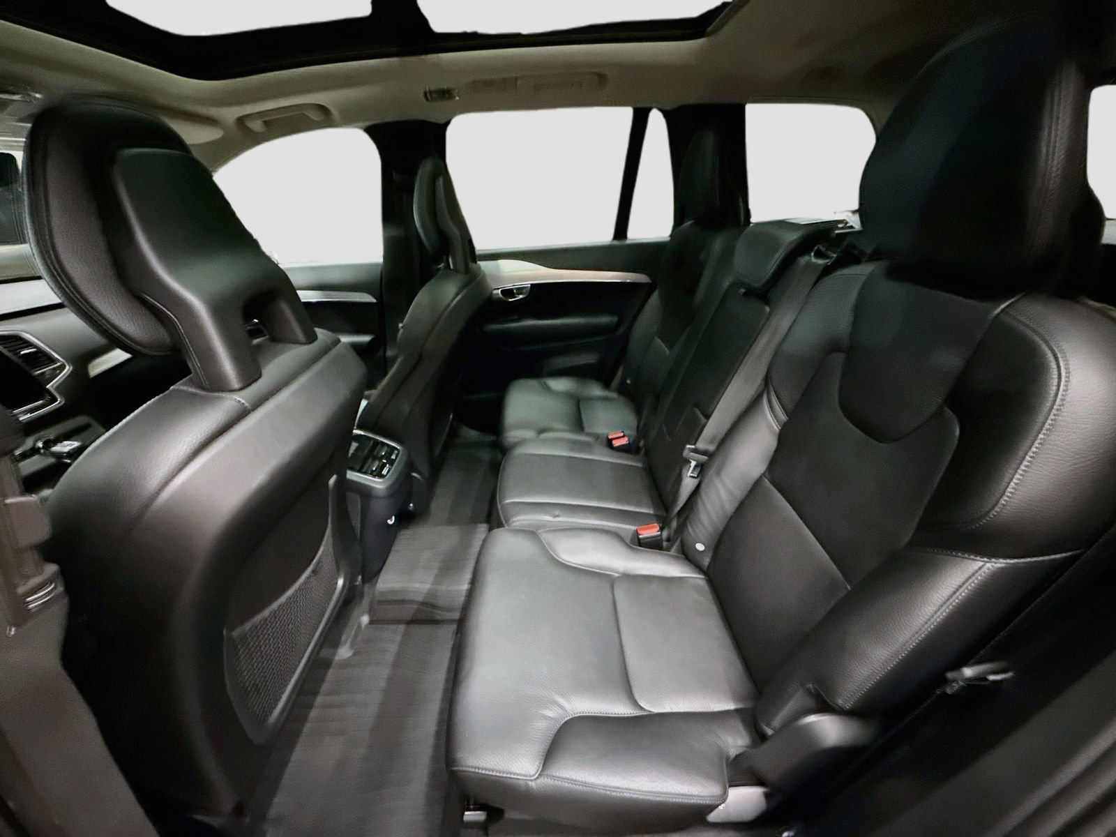Used 2018 Volvo XC90 T5 Momentum w/ Convenience Package AWD/4WD image 27