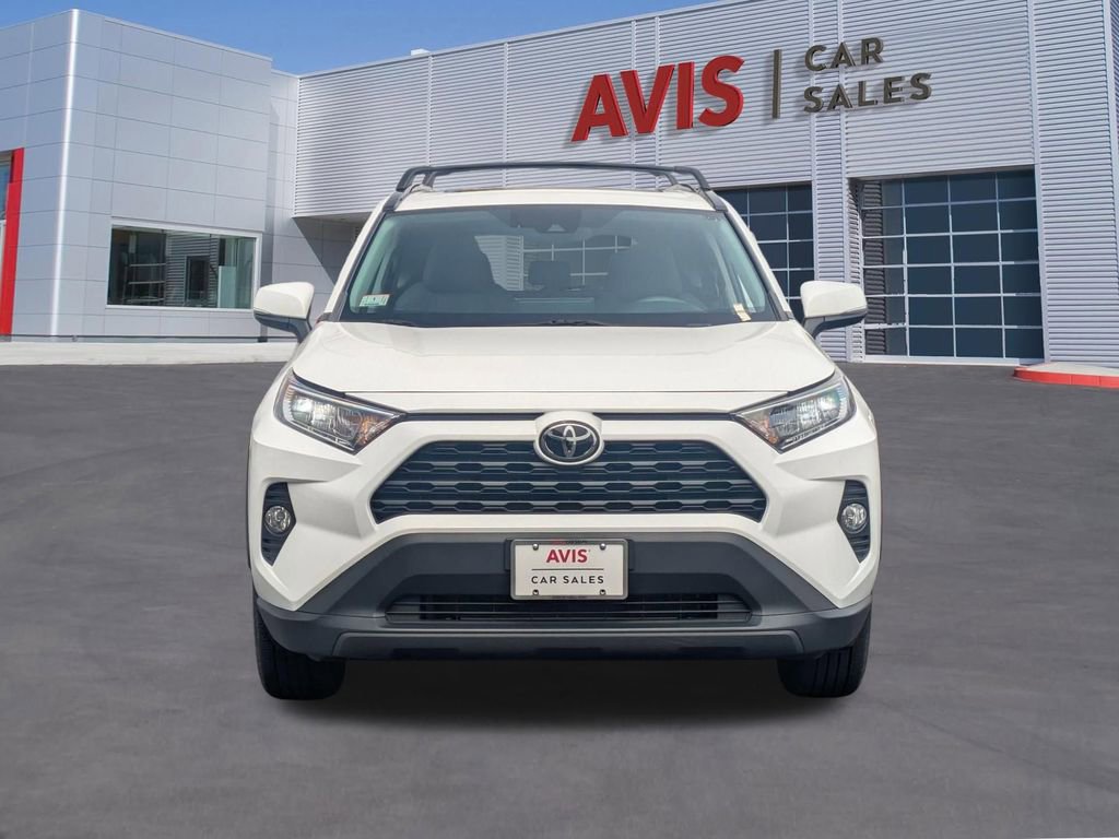 Used 2021 Toyota RAV4 XLE w/ Convenience Package image 2
