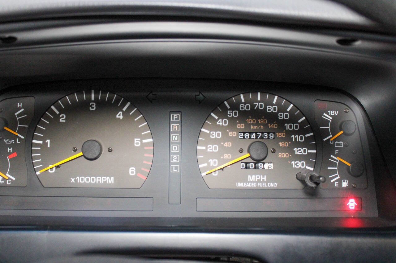 Used 1994 Toyota Land Cruiser image 11