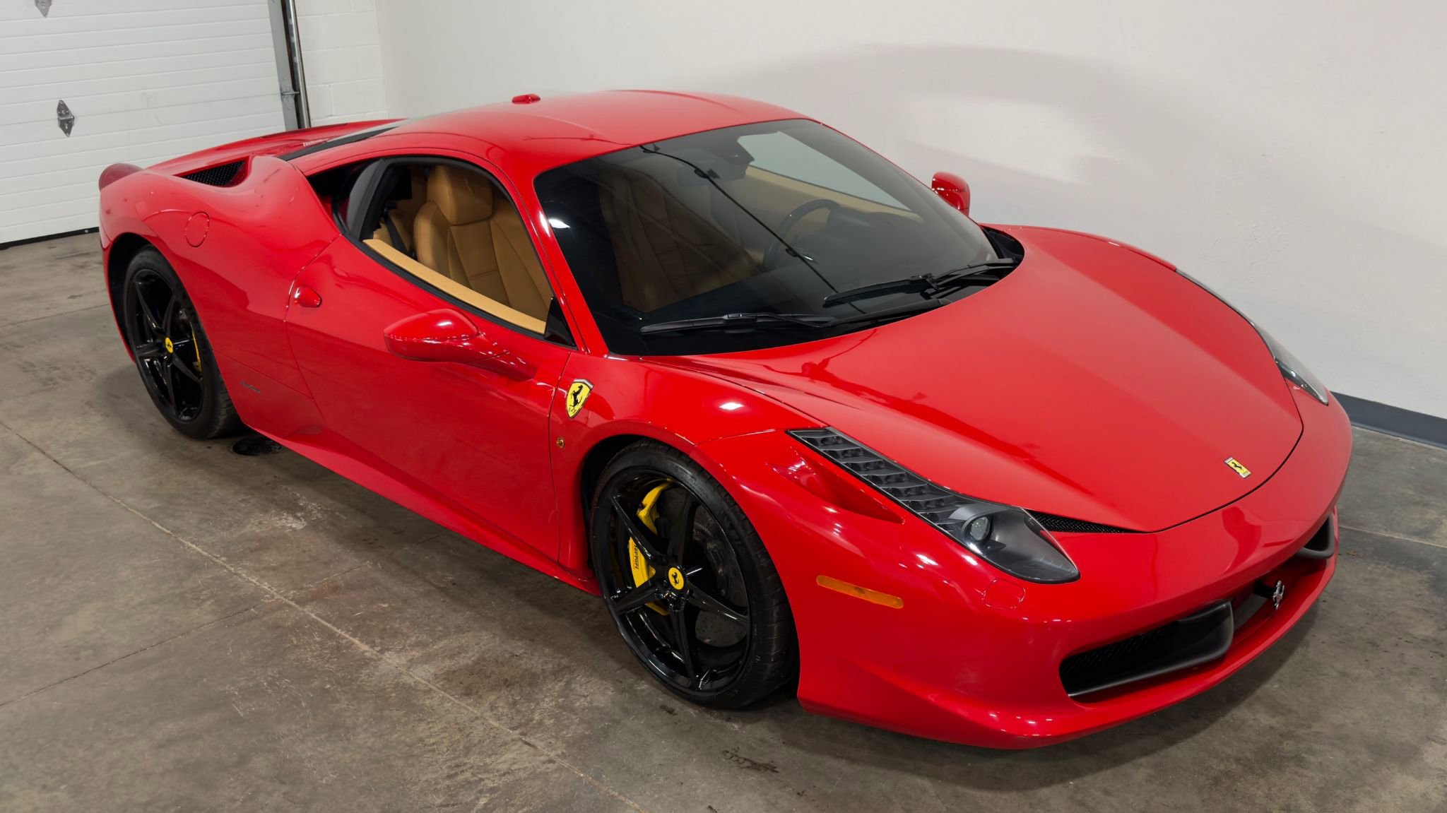 Used 2011 Ferrari 458 Italia Coupe image 3
