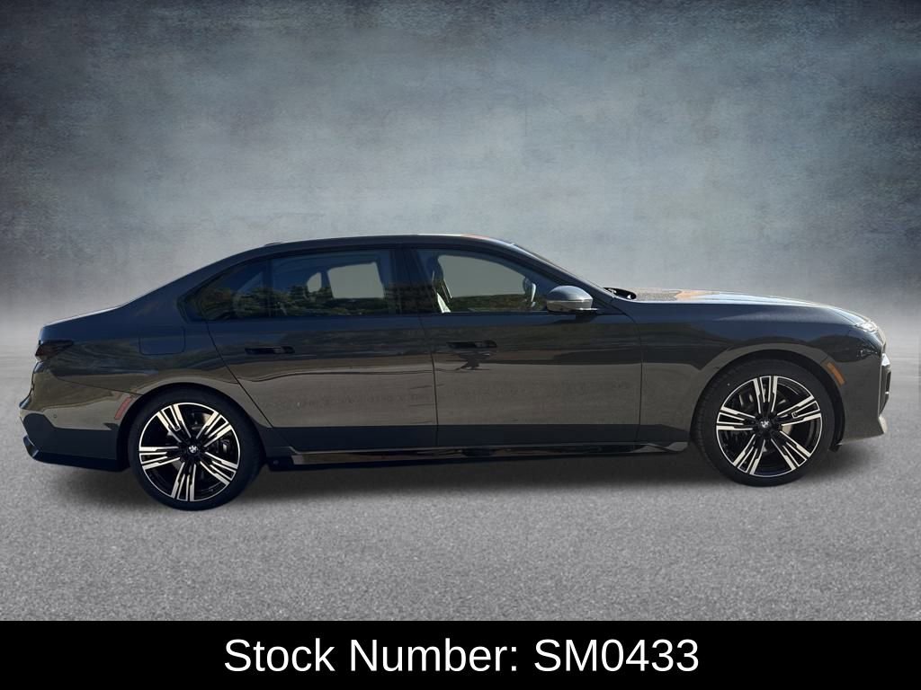 New 2026 BMW 760i xDrive w/ Executive Package AWD/4WD image 6