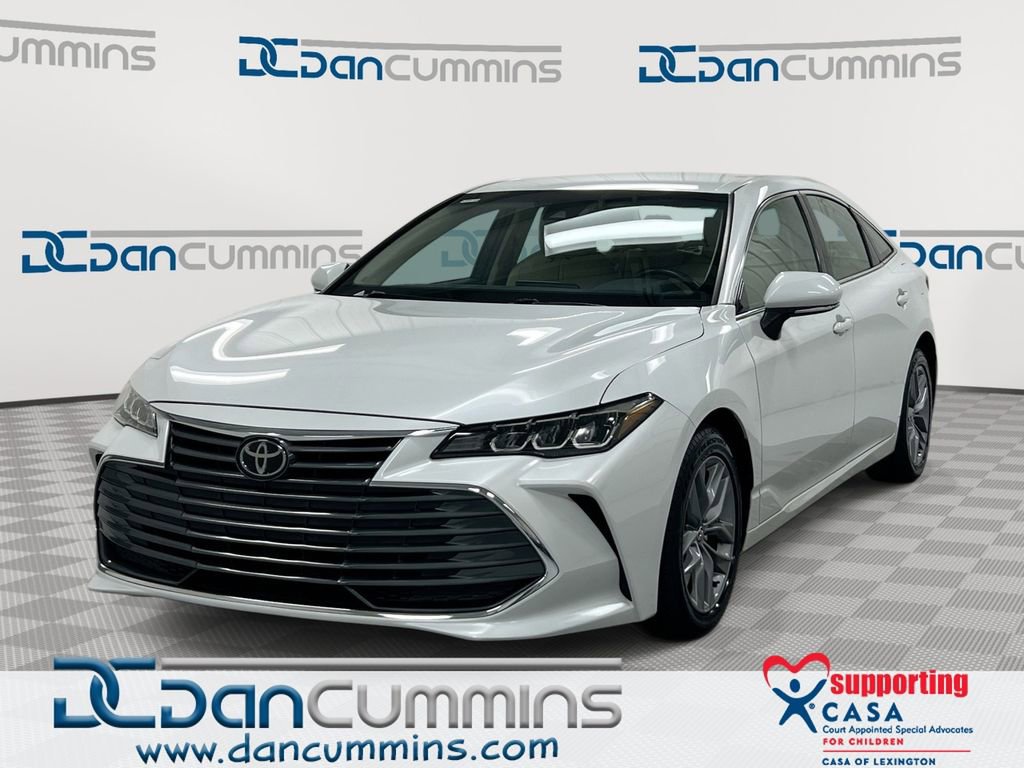 Used 2020 Toyota Avalon XLE w/ Carpet Mat Package FWD image 1