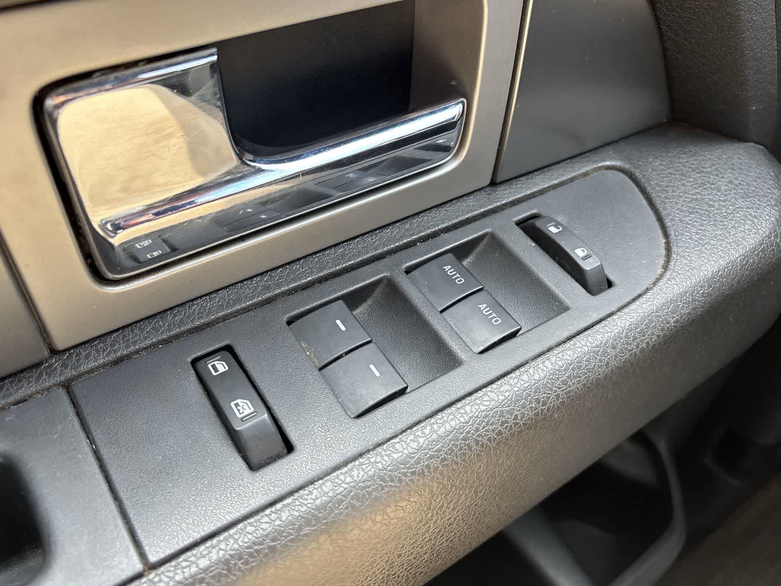 Used 2014 Ford F150 FX4 w/ Equipment Group 402A Luxury AWD/4WD image 9