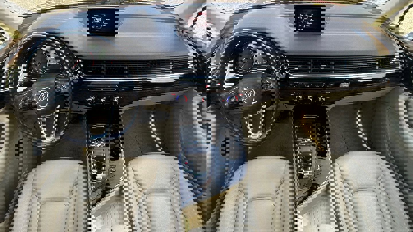 Used 2019 Audi Q7 3.0T Premium w/ Cold Weather Package image 17