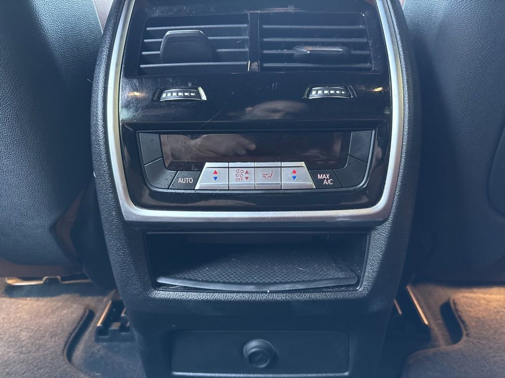 Used 2019 BMW X5 xDrive40i w/ M Sport Package AWD/4WD image 11