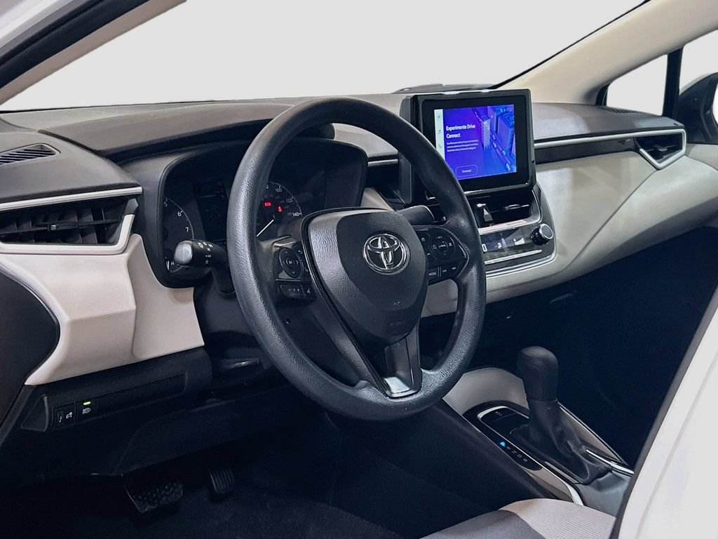 Used 2025 Toyota Corolla LE FWD image 7